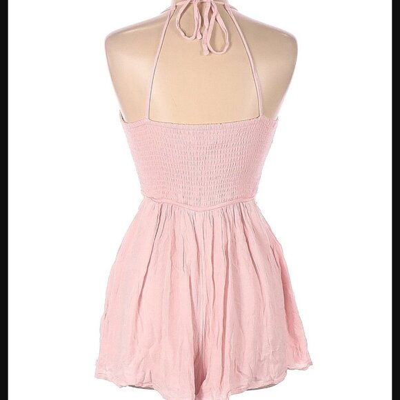 Abercrombie & Fitch -- Light Pink Crocheted Romper - Picture 6 of 6